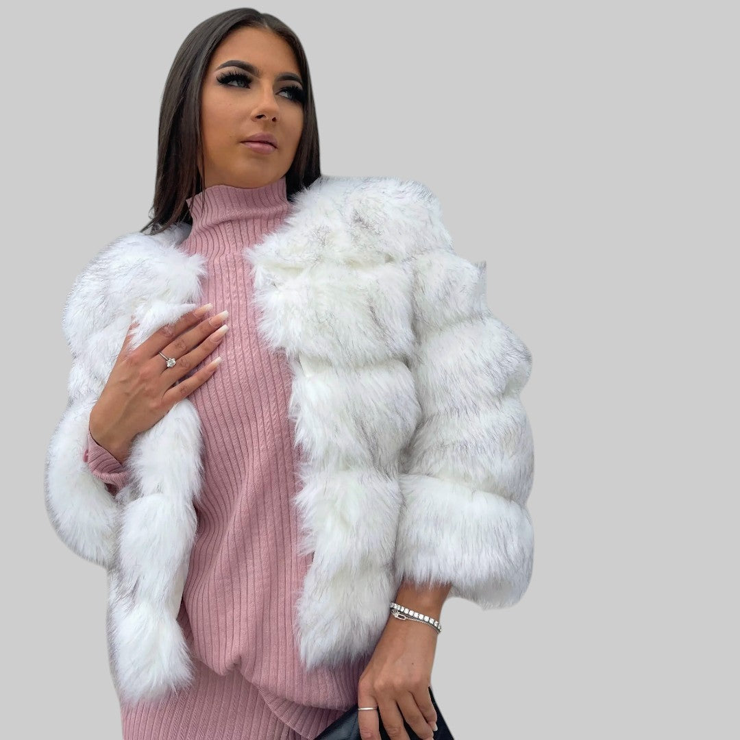 EMILY | KVALITNÍ UMĚLÁ KOŽEŠINA – ELEGANTNÍ DESIGN, STYL A POHODLÍ